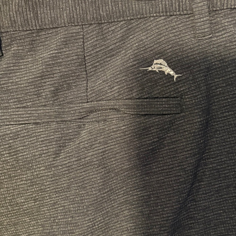 Tommy Bahama Boracay Gray Micro Stripe Flat Front Chino Shorts Mens - Picture 4 of 5